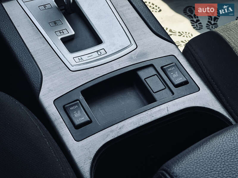 Универсал Subaru Outback 2012 в Кременчуге