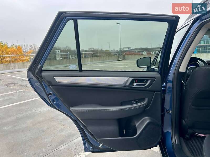 Универсал Subaru Outback 2019 в Киеве