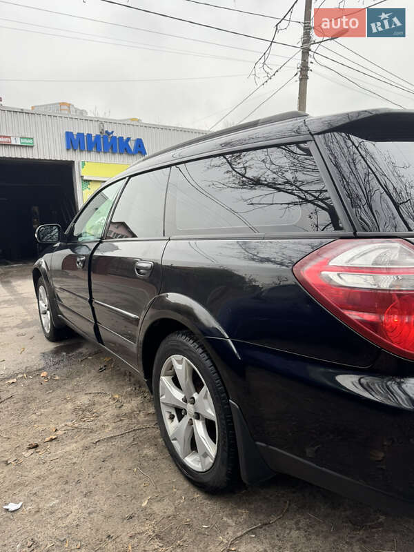 Универсал Subaru Outback 2008 в Киеве