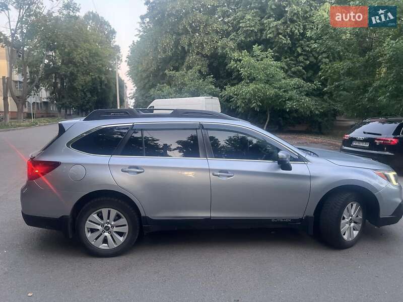 Универсал Subaru Outback 2016 в Вольногорске