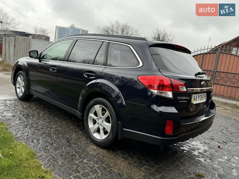 Універсал Subaru Outback 2013 в Києві