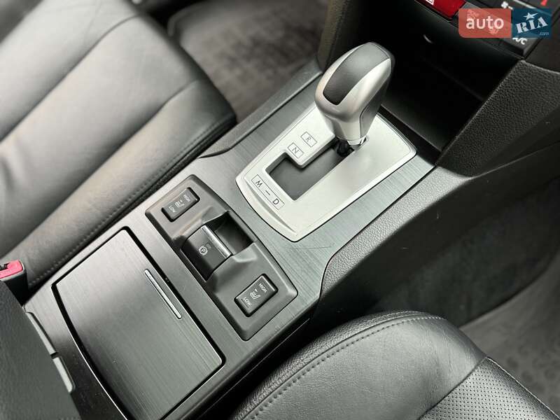 Універсал Subaru Outback 2013 в Києві