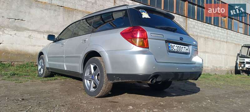 Универсал Subaru Outback 2003 в Радехове