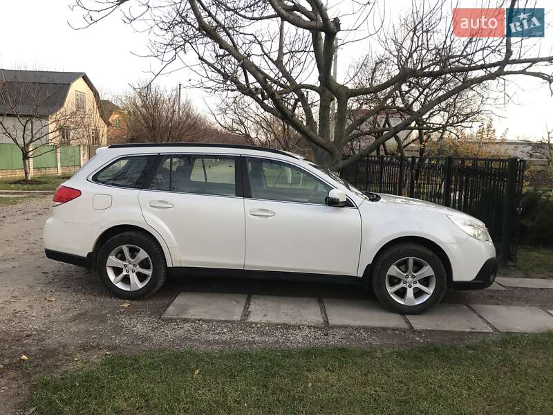 Универсал Subaru Outback 2012 в Черкассах фото Универсал Subaru Outback 2012 в Черкассах