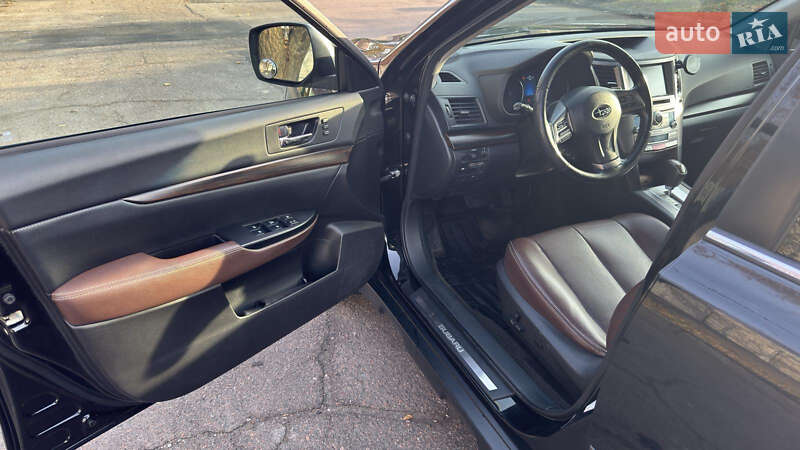 Универсал Subaru Outback 2013 в Черкассах