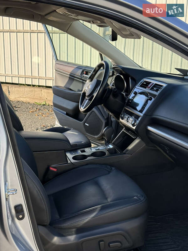 Универсал Subaru Outback 2017 в Луцке