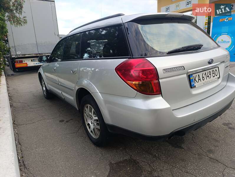Универсал Subaru Outback 2006 в Буче