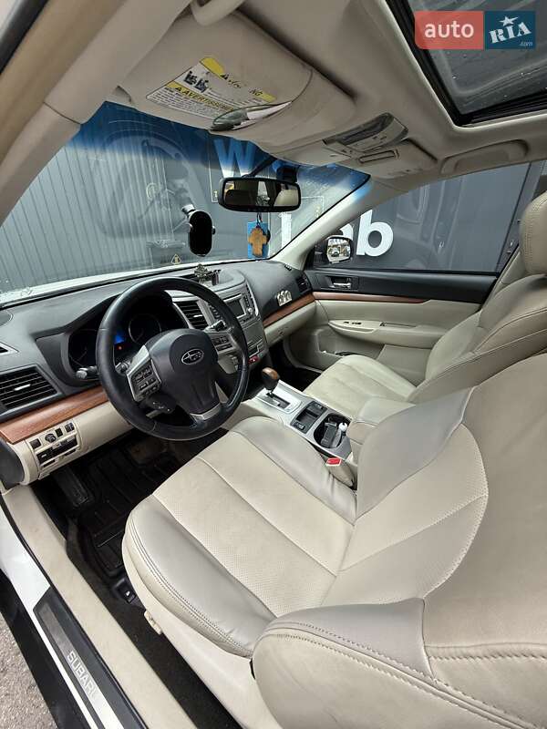 Универсал Subaru Outback 2013 в Харькове
