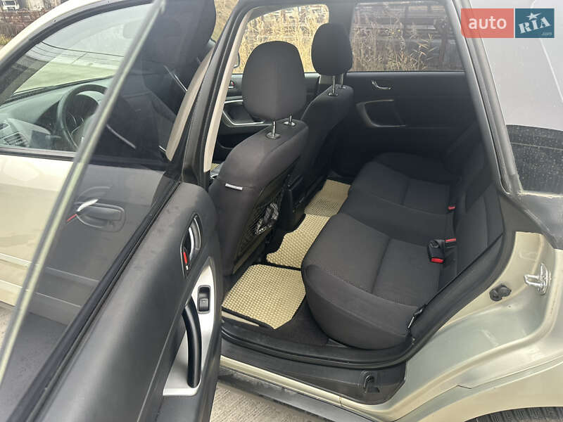 Универсал Subaru Outback 2007 в Черновцах