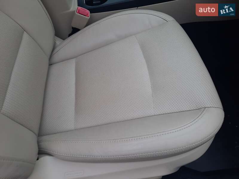 Универсал Subaru Outback 2015 в Киеве