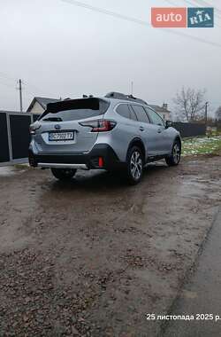 Внедорожник / Кроссовер Subaru Outback 2022 в Буске