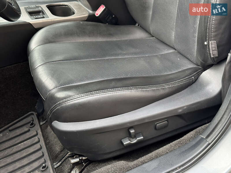 Универсал Subaru Outback 2012 в Киеве