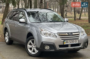 Универсал Subaru Outback 2013 в Киеве