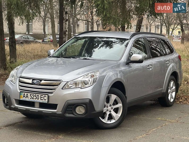 Универсал Subaru Outback 2013 в Киеве