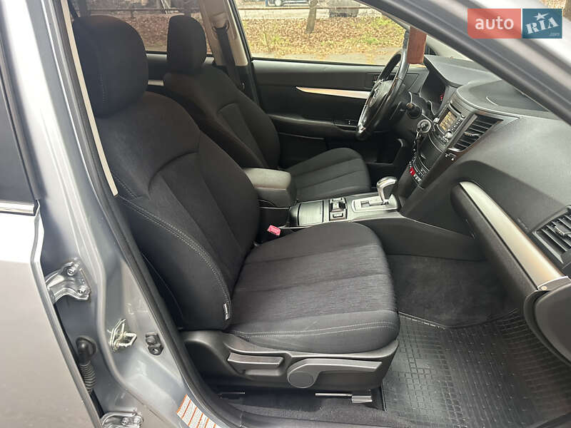 Универсал Subaru Outback 2013 в Киеве