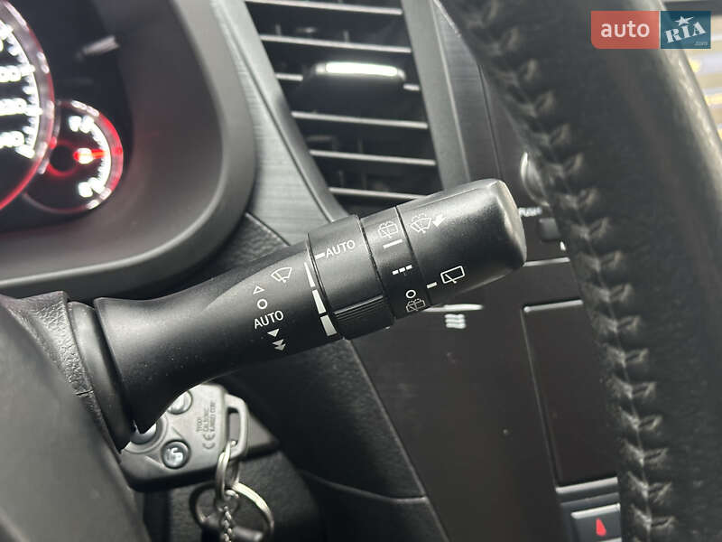 Универсал Subaru Outback 2013 в Киеве