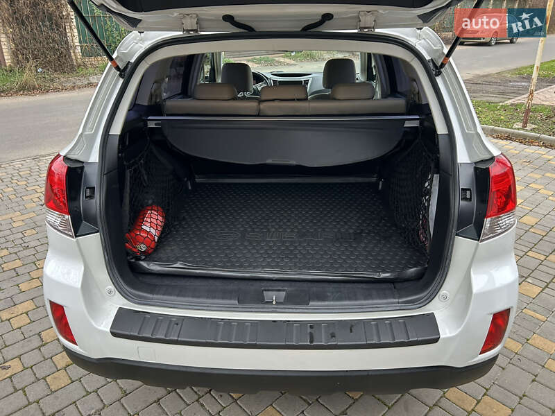 Универсал Subaru Outback 2010 в Одессе