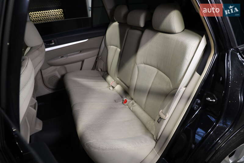 Універсал Subaru Outback 2012 в Луцьку