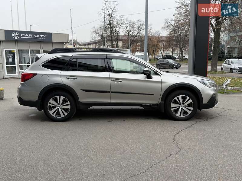 Универсал Subaru Outback 2020 в Киеве