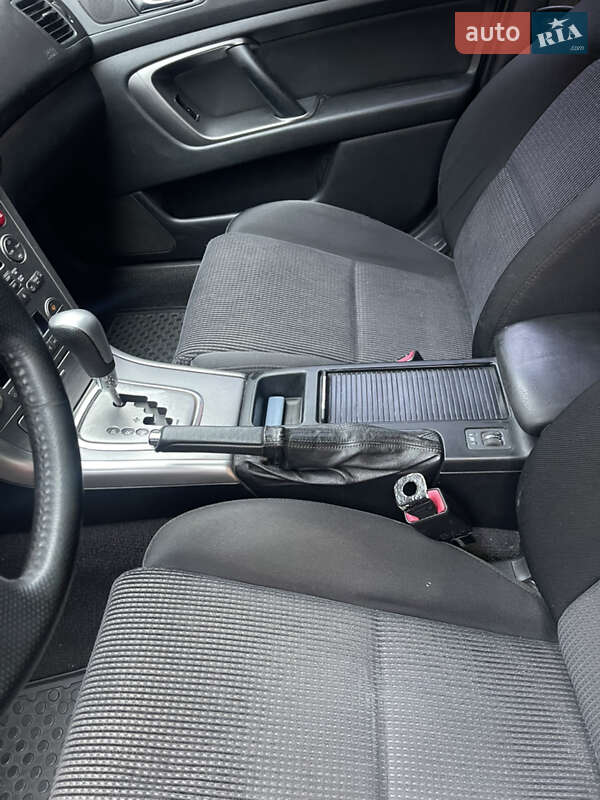 Универсал Subaru Outback 2005 в Киеве