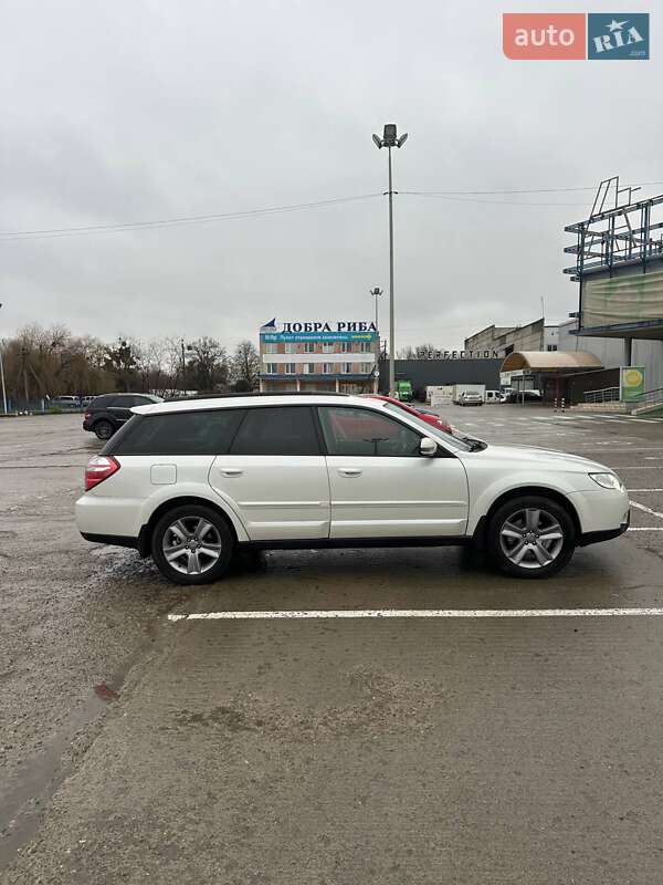 Универсал Subaru Outback 2008 в Черновцах