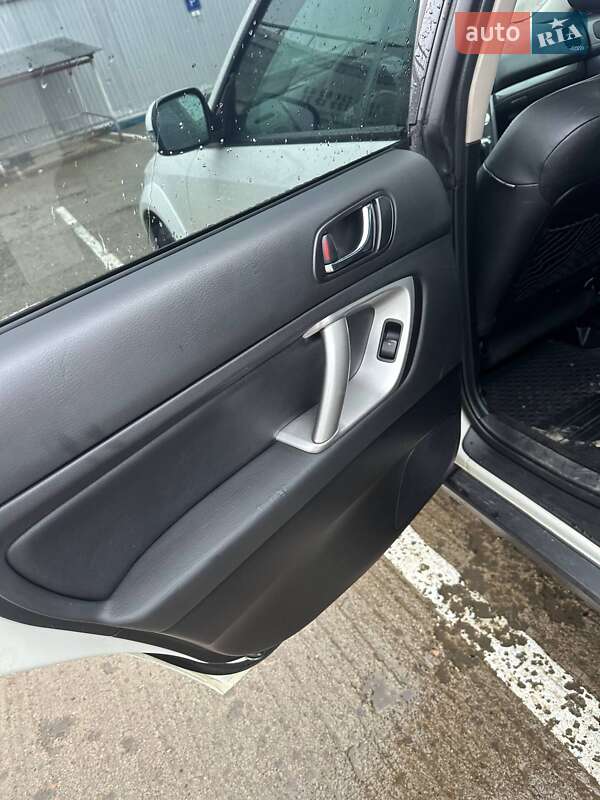 Универсал Subaru Outback 2008 в Черновцах