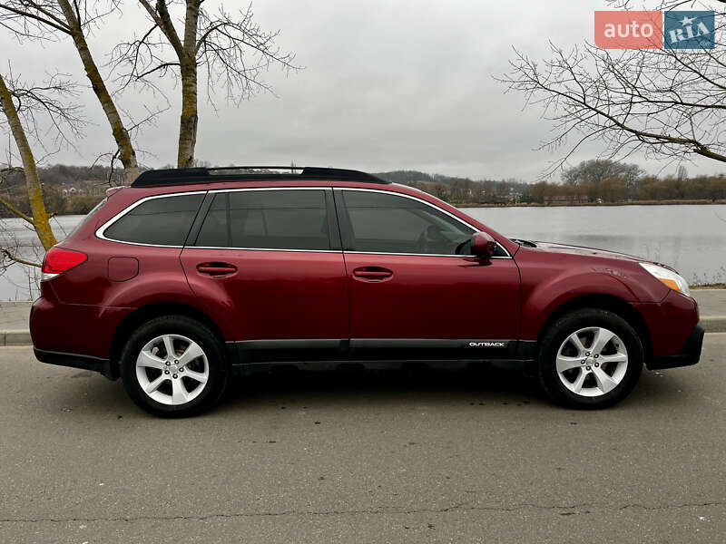 Универсал Subaru Outback 2012 в Киеве