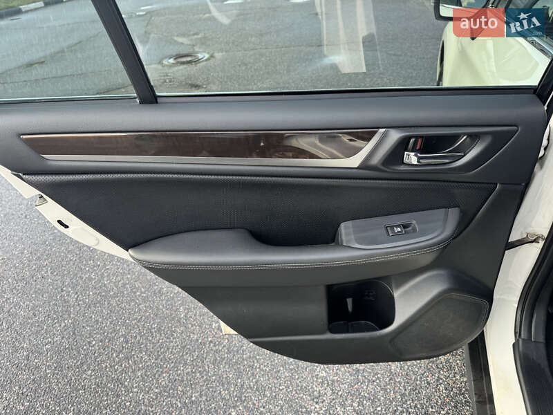 Универсал Subaru Outback 2015 в Киеве фото 20 Универсал Subaru Outback 2015 в Киеве