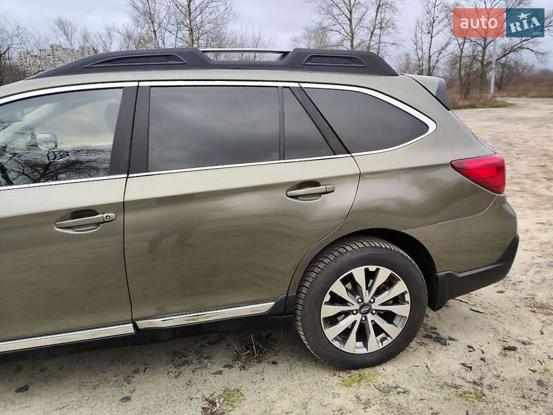 Универсал Subaru Outback 2017 в Киеве фото 23 Универсал Subaru Outback 2017 в Киеве