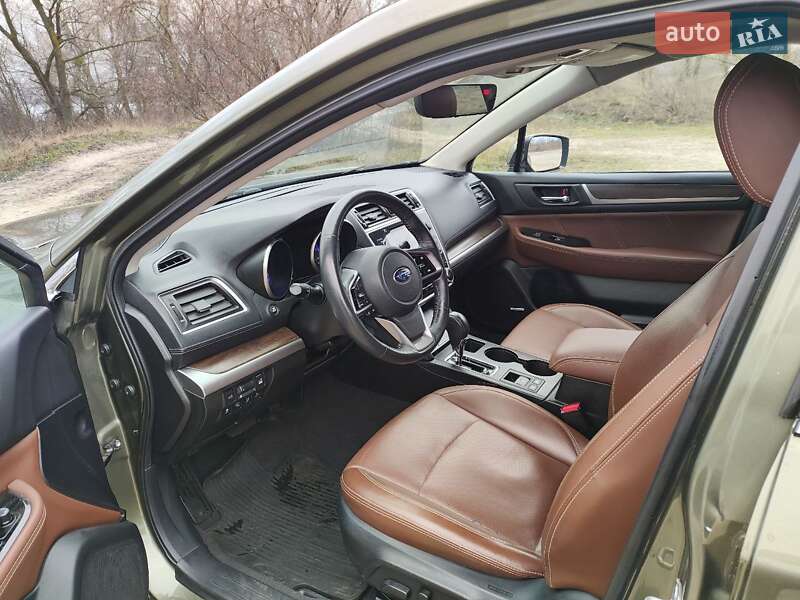 Универсал Subaru Outback 2017 в Киеве фото 30 Универсал Subaru Outback 2017 в Киеве
