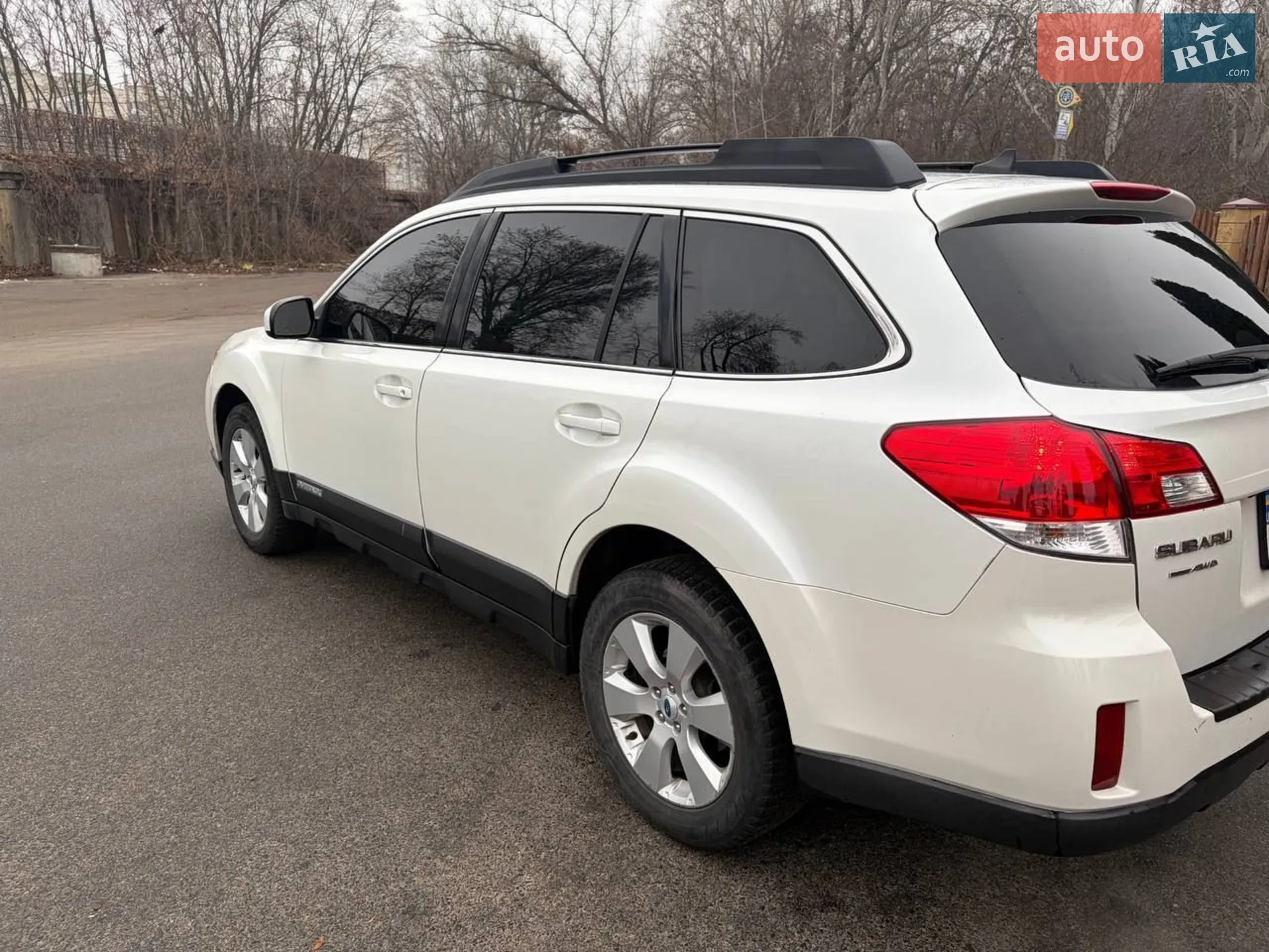 2011 Subaru Outback - мініатюра 11