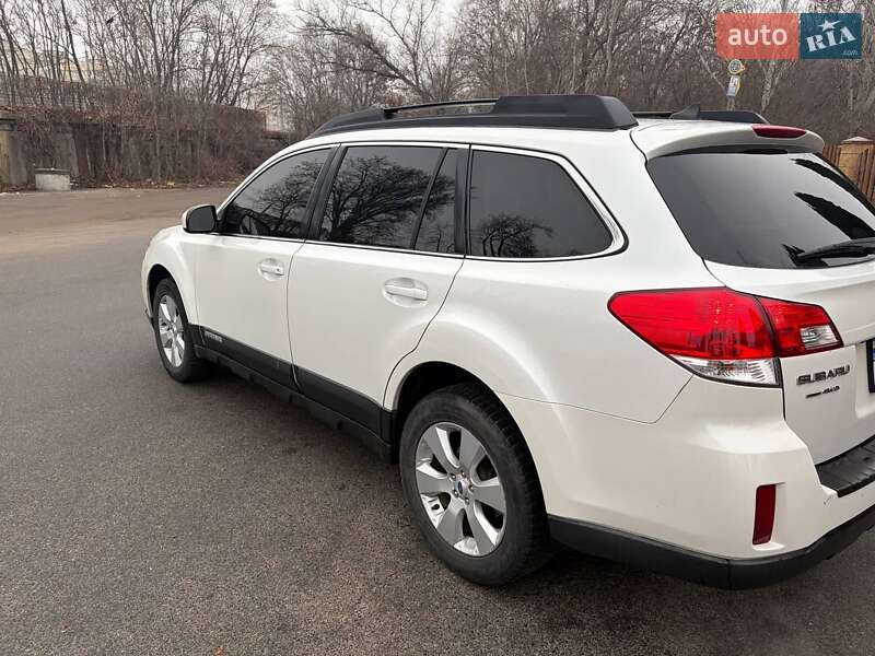 Универсал Subaru Outback 2011 в Днепре