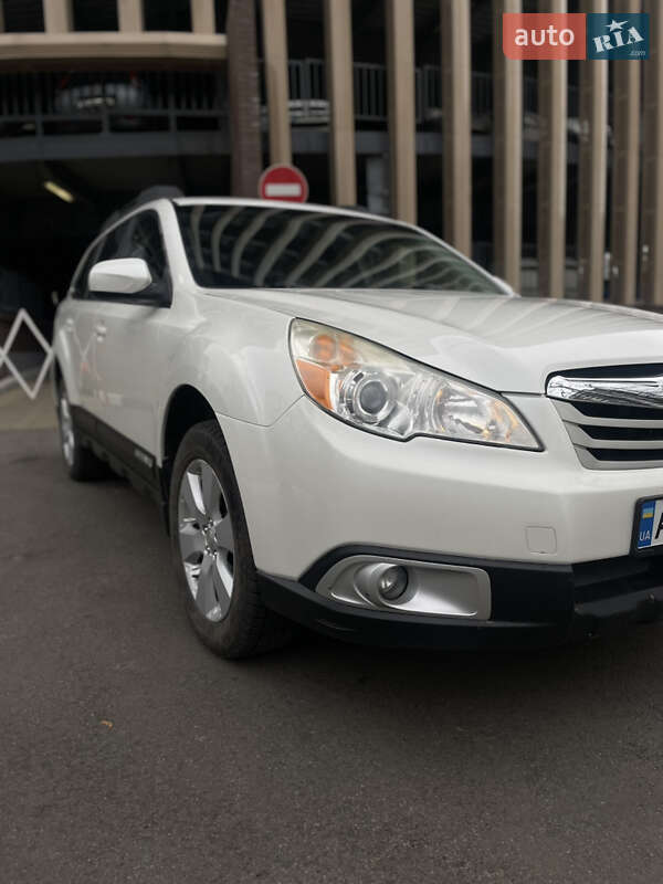 Універсал Subaru Outback 2012 в Харкові