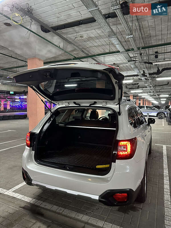 Универсал Subaru Outback 2015 в Софиевской Борщаговке