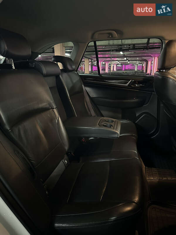 Универсал Subaru Outback 2015 в Софиевской Борщаговке