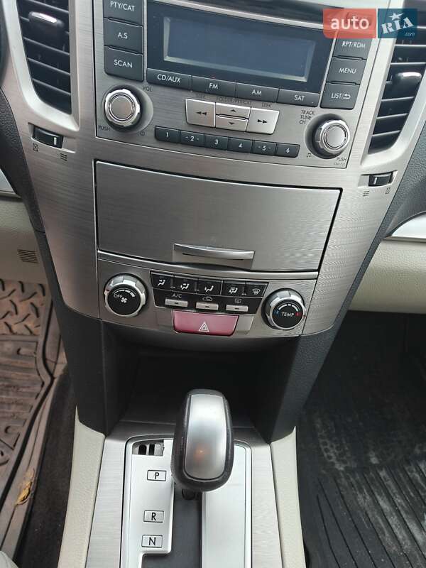 Универсал Subaru Outback 2013 в Черкассах