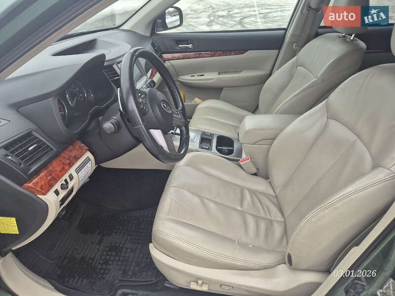 Универсал Subaru Outback 2010 в Киеве