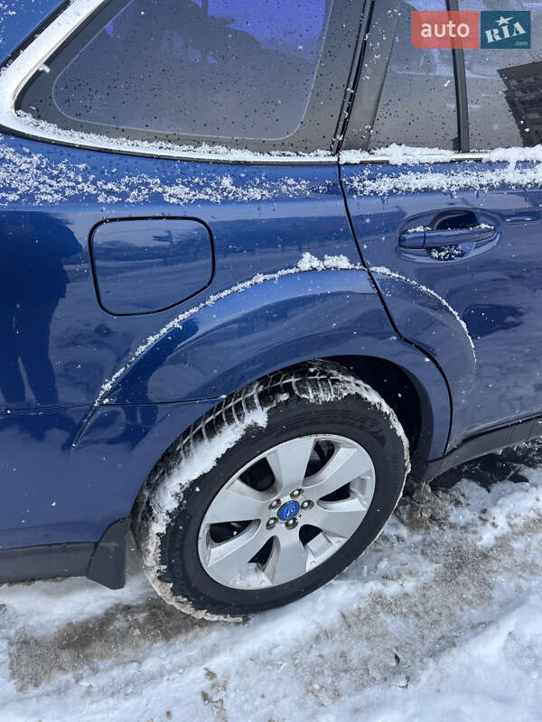 Универсал Subaru Outback 2010 в Киеве