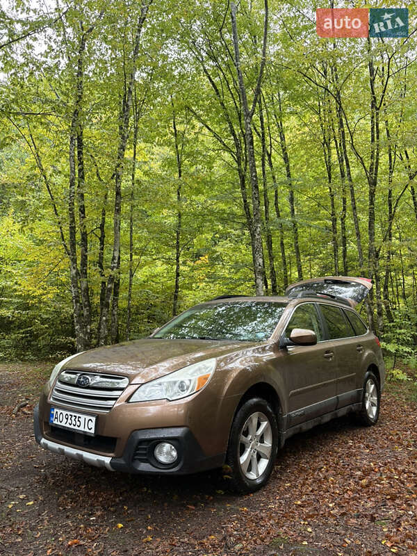 Универсал Subaru Outback 2013 в Ужгороде