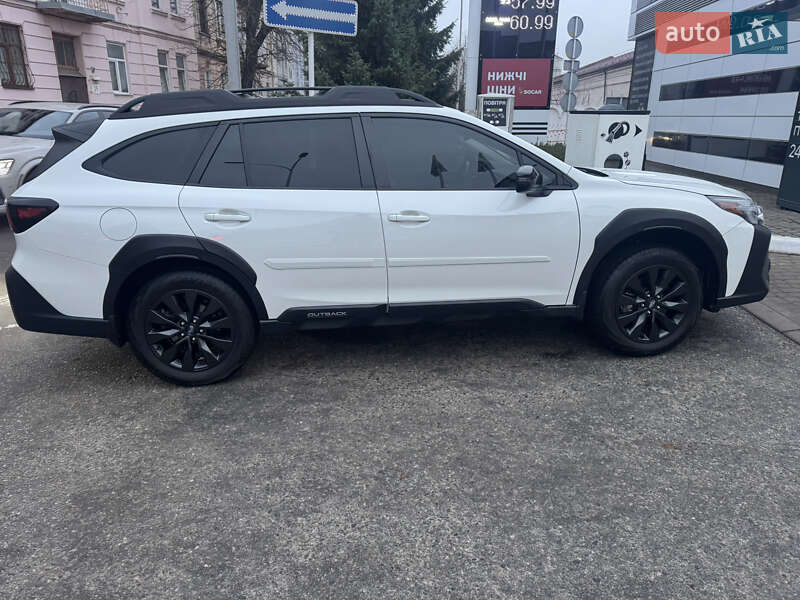 Внедорожник / Кроссовер Subaru Outback 2022 в Львове