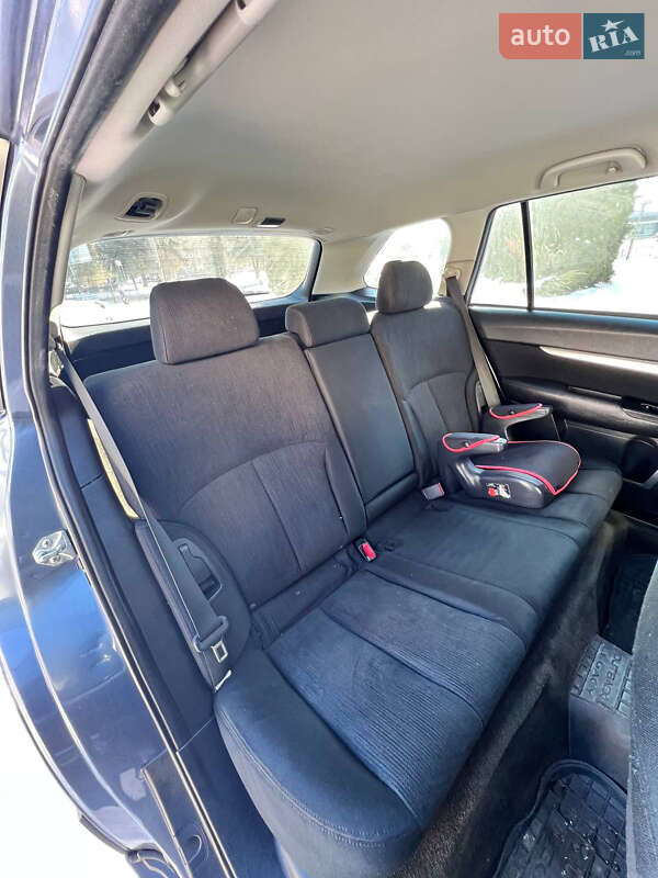 Универсал Subaru Outback 2014 в Тернополе