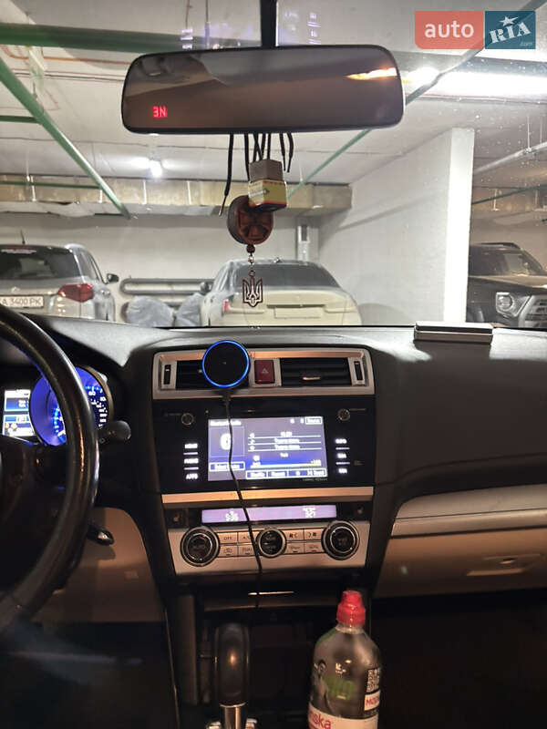 Универсал Subaru Outback 2016 в Киеве