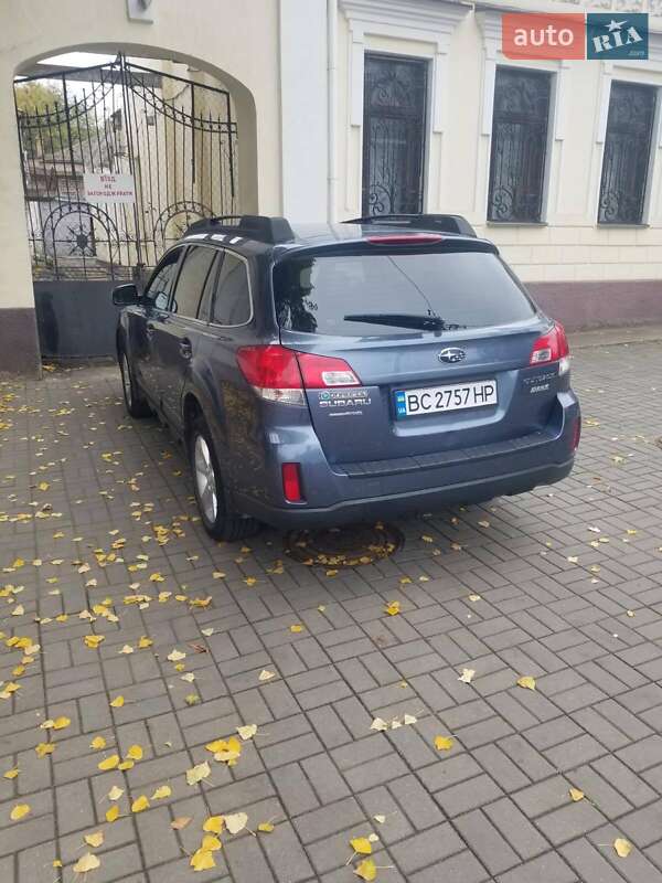 Универсал Subaru Outback 2013 в Николаеве