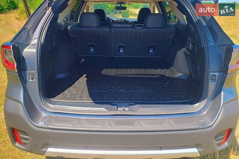 Внедорожник / Кроссовер Subaru Outback 2021 в Киеве