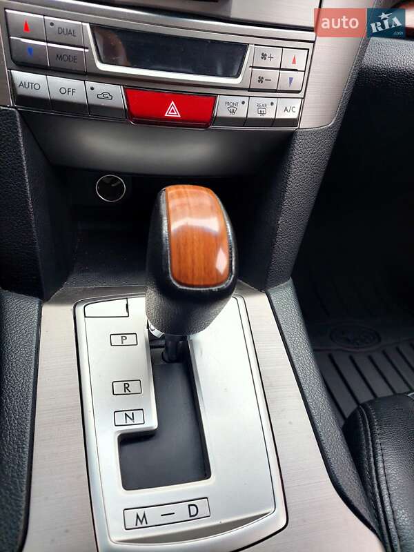 Универсал Subaru Outback 2012 в Киеве
