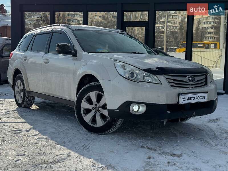 Універсал Subaru Outback 2011 в Києві