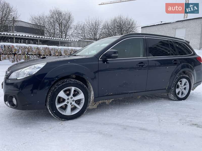 Универсал Subaru Outback 2013 в Львове