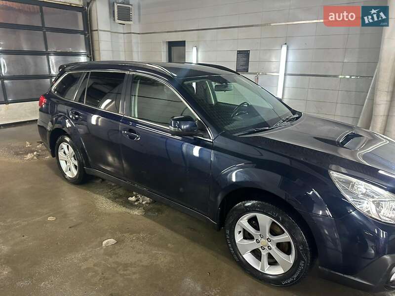 Универсал Subaru Outback 2013 в Львове