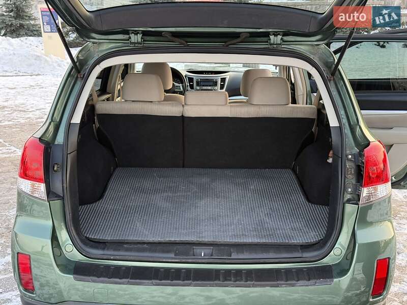 Универсал Subaru Outback 2012 в Черкассах