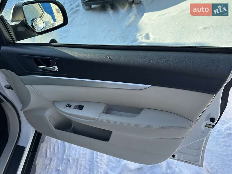 Универсал Subaru Outback 2010 в Обухове фото 39 Универсал Subaru Outback 2010 в Обухове